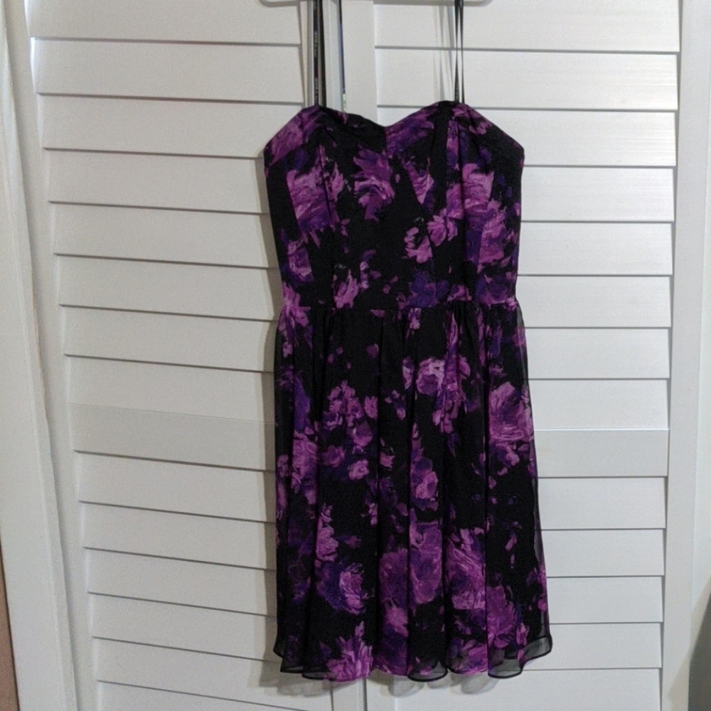 Strapless Guess semi-formal dress